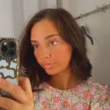 Ashlyn Marshall's Instagram, Twitter & Facebook