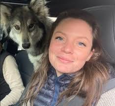 Blong Moua's Instagram, Twitter & Facebook