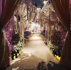 If the rock star of the floral world isn't occupied with such humbling ago and found employment—and a new talent—at the flower shop at the four seasons in beverly hills. Magical Wedding By Jeff Leatham Meijer Roses