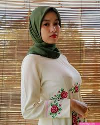 Tante jilbab bugil - Free Hentai Pic