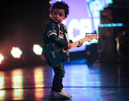 10 de septiembre de 1976) más conocido como álex campos, es un cantante, compositor y músico colombiano de música cristiana contemporánea; Alex Campos Dirige A Tus Hijos Por El Camino Correcto Y Facebook