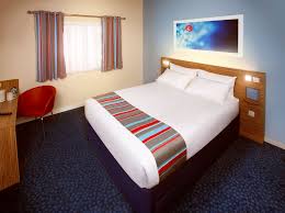 The cheapest way to get from barking (station) to london costs only £1, and the quickest way takes just 15 mins. Hotel Travelodge London Barking London Bei Hrs Gunstig Buchen