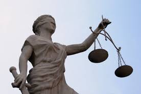 Lady justice originates from the personification of justice in ancient roman art known as iustitia or justitia, who is equivalent to the greek goddess dike. Conoce De Cerca La Simbologia De La Justicia By Arianna Silva Medium