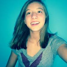 Alexis Warner (@alexiswarnerrr)