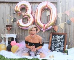 Thirty 30th Birthday Photoshoot Ideas With Friends Pin By Catherine Kovarcik On 30 30th Birthday Themes Birthday Photoshoot 30th Birthday Funny
