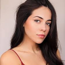 Angelique Robles's Instagram, Twitter & Facebook