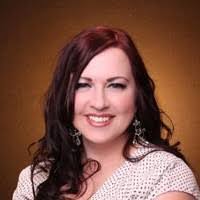 Hannah Bloomfield's Instagram, Twitter & Facebook