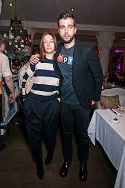 Телеведущий иван ургант и его супруга наталья кикнадзе (фото: Istoriya Lyubvi Ivan Urgant I Natalya Kiknadze Ledi Mail Ru