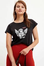 Siyah Kadin Baskili Kisa Kollu T Shirt 1033065 Defacto Kadin Olmak Kadin Kadin Giyim