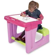 Très pratique, ce bureau enfant rose celia, travaillé en contreplaqué, garantit de bonnes conditions de travail grâce à sa pupitre inclinable et à ses réglages en hauteur. Smoby Bureau Enfant Petit Ecolier Rose Cdiscount Jeux Jouets