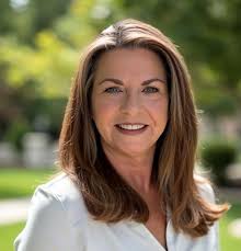 Rebecca Carr, 7400 E Crestline Cir, Ste 140, Englewood, CO 80111, US