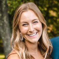 Carly Webb's Instagram, Twitter & Facebook