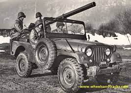 Pin Von Chris Auf Die Schweiz Hat Keine Armee Sie Ist Eine Armee Kalter Krieg Armee Schweizer Armee Kalter Krieg