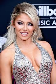 Facts About WWE Star Alexa Bliss