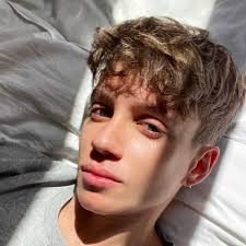 Jaclyn Janssen (@jaclyn_janssen)