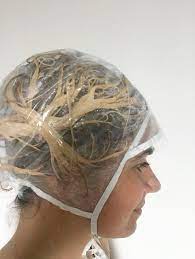 Découvrez deux techniques différentes : Comment Je Fais Mes Meches Blondes A La Maison Pour 15 Happy Chantilly