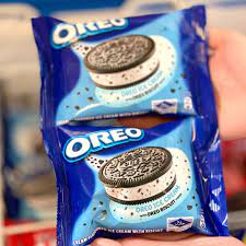 Kuntum bunga kantan•air secukupnya•plastik aiskrim malaysia secukupnya. Kl Foodie Long Awaited Oreo Sandwich Ice Cream Spotted Facebook
