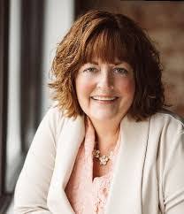 Tracy Sumler's Instagram, Twitter & Facebook