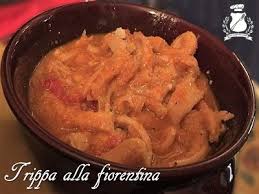 Il pane toscano (piatto, senza sale, ben cotto con una crosta croccante e un interno leggero); Trippa Alla Fiorentina Ricetta Tipica Toscana Trippa Alla Fiorentina Ricette Trippa