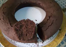 Bolu merupakan satu dari sekian kue yang resepnya mudah ditemukan di mana pun, termasuk internet dan majalah. Resep Bolu Air Coklat 1 Telur No Oven Yang Terenak