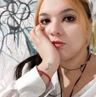 Beatriz Borja's Instagram, Twitter & Facebook