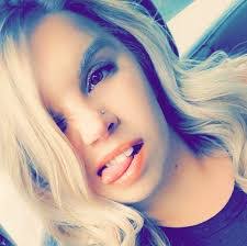 Kelly Reger's Instagram, Twitter & Facebook