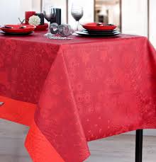 Epingle Par Blancollection Sur Rouge En 2020 Nappe Motif Circulaire Jacquard