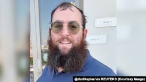 Republicans Nominate Romney For President