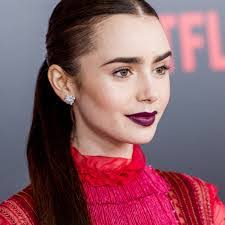 Lily Collins's Instagram, Twitter & Facebook