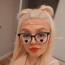 Not totally emo maybe more scene but haixD I'm Jenni 28n nice too meet  everyone!