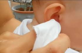 La Limpieza De Los Oidos Pediatria Salud