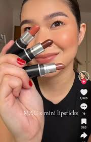 Mac Lustrelite Mini Lipstick Trio Pink