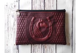 Download Cosmetic Bag In The Hoop Horse Horseshoe Creative Fabrica SVG Cut Files