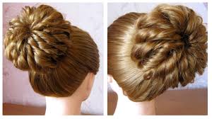 Cette postiche en cheveux convient à vos journées au bureau, pour les sorties entre les amis, pour les soirées romantiques ou pour les cérémonies importantes : Tuto Chignon Bun Chignon Decoiffe Facile A Faire Soi Meme Coiffure De Soiree Mariage Youtube