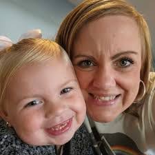 Elissa Hoffman's Instagram, Twitter & Facebook