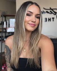 Welcome to the dark side 🤎 Swipe to see here before One row of extensions  and rich new color 😍 She is gorgeous no matter what but I am loving this  for