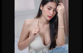 Usia saya sekarang 33 tahun, berarti kejadian ini terjadi 16 tahun yang lalu. Ceritaa Sex Sedarah Main Dengan Tante Sendiri