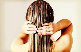We are sharing some unique methods for the better result without damaging hair. How To Lighten Your Hair Color With Lemon Juice