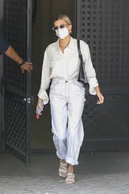 Hailey bieber (née baldwin) has emerged as one of the biggest style icons around. Hailey Bieber S All White Outfit Is Style Goals Teen Vogue