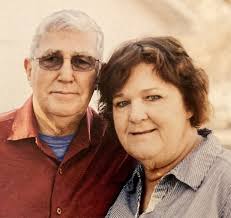 Donna Callihan's Instagram, Twitter & Facebook