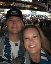 Happy Mothers Day to our biggest fans 💕 #HornsUp🤘