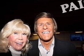 Amazon.com: ARENA by Jeff Mermelstein: 9781942953371: Jeff Mermelstein,  Jeff Mermelstein: 圖書