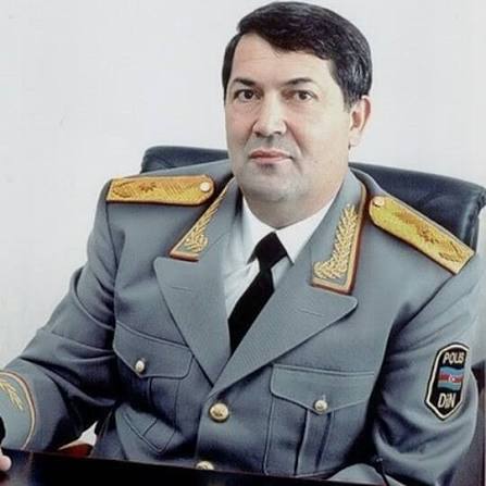 26 il Azərbaycan yol polisi rəisi işləyən Ramiz Zeynalov vəzifədən azad olundu. Görəsən bundan sonra necə dolanacaq? 😦