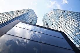 Die deutsche bank betreibt eine vielzahl von eigenen geldautomaten in ihren filialen. Deutsche Bank Neues Geld Mit Brachialgewalt Bestandskunden Gehen Leer Aus
