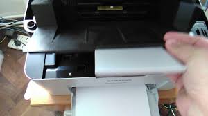 Samsung m2070 driver and software download | on this site we will give you a free download link for those of you who are looking for drivers and software for the samsung printer, in this article, we will provide you with the download link to the latest drivers samsung m2070 series we take directly from. Samsung Xpress Sl M2070 Replacing The Toner Cartridge Youtube