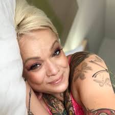 Val's Gal (@valsdaughter_J)