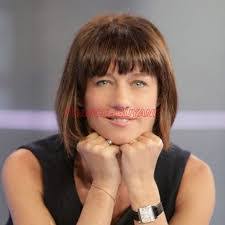 Carole Gaessler's Instagram, Twitter & Facebook