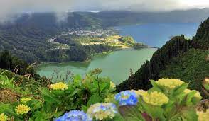 Azoren may be available in the countries listed below. Allgemeine Informationen Azoren Urlaub