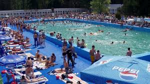 Gergesdorf) is a town in hunedoara county, in the historical region of transylvania, romania, located on the mureş river at an altitude of 217 metres above sea level. Statiunea Geoagiu Bai Trecator Prin Lume
