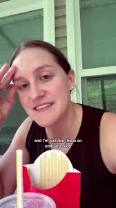 #stitch with @YoufunnyJanae She is a funny girl 🤣 #content #chipotle  #mcdonalds